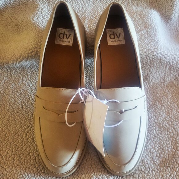 NWT! DV by Dolce Vita Carley Loafers - Light Beige Size 10 - Picture 3 of 8